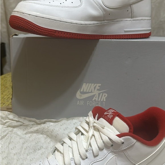 Nike Air Force 1 Men's White and Red Sneakers - Picture 1 of 7